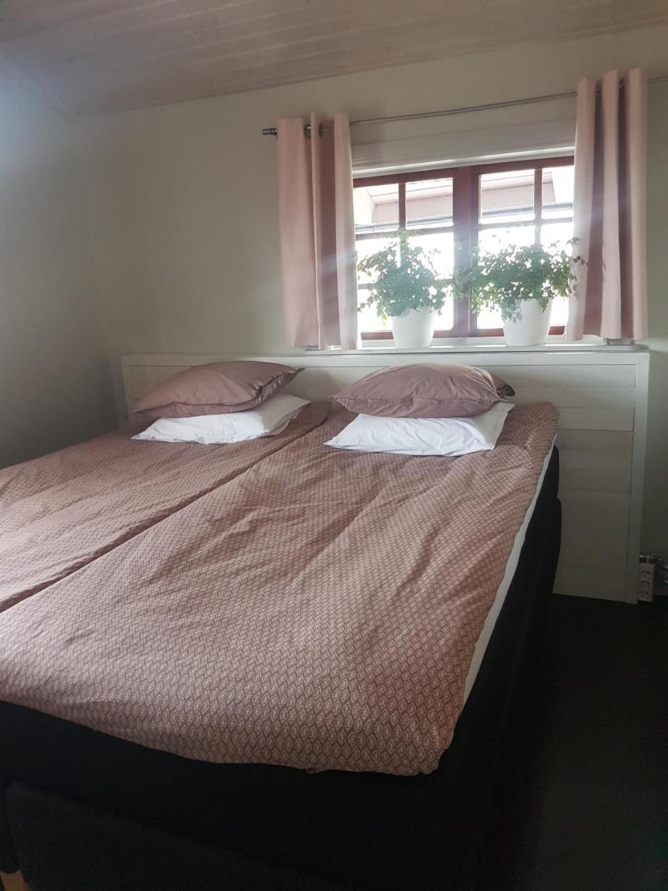 Aaengens Bed O Breakfast Bed & Breakfast Soderkoping Exterior photo